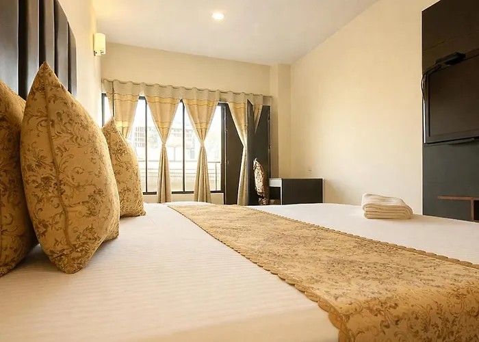 Jbs Comfort Residency Zirakpur Chandigarh # Couple Friendly # Parking # Lift #Travelers Choice