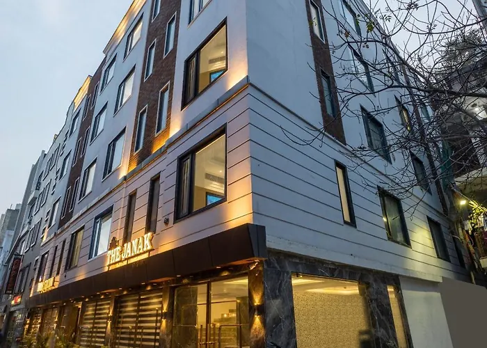 Hotel The Janak By Shanti Near New Delhi Train Station , New Delhi