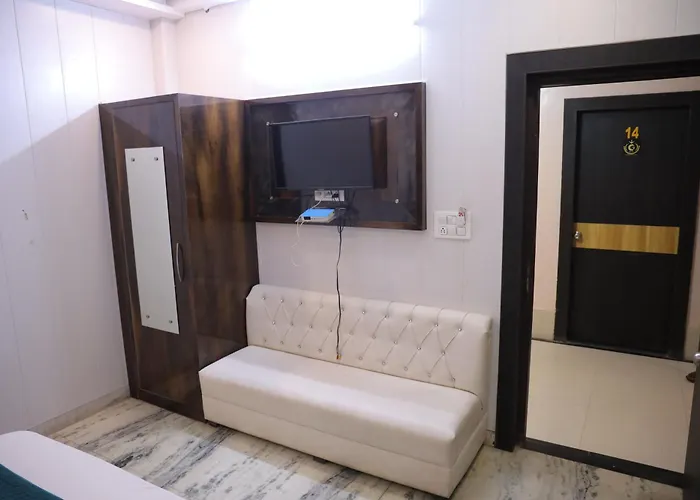 Hotel Chandra Garden