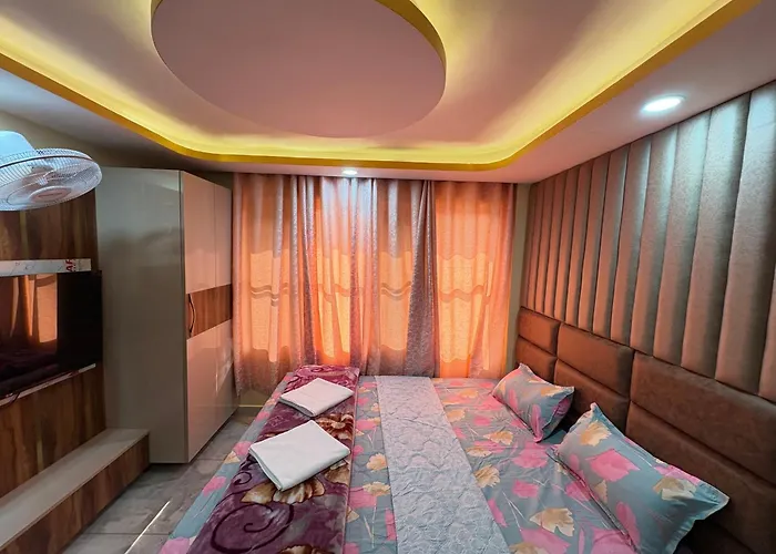 Hotel Sahil - City Center, Lalchowk