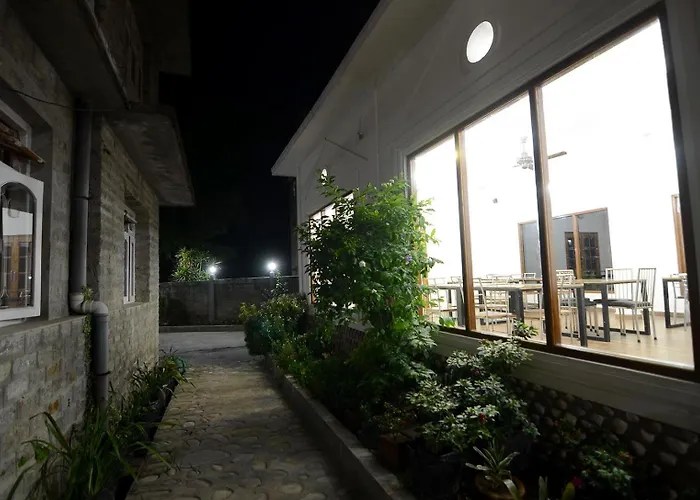 Grey Stone Hotel