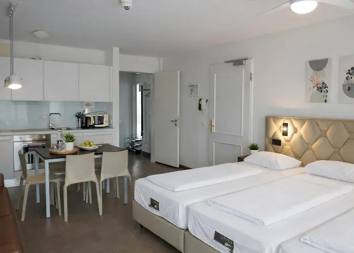 Bayer'S Boardinghouse Und Hotel