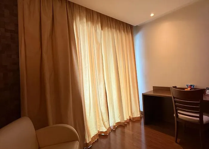 Master Plaza Hotel