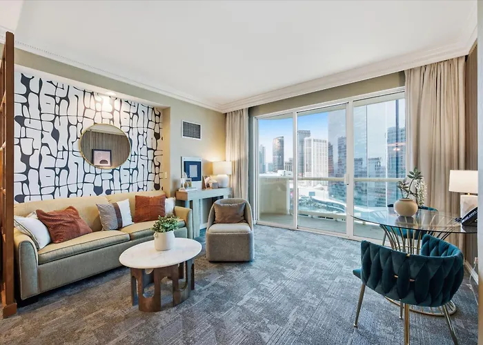 Stunning Balcony Strip View Mgm Signature * Free Valet Las Vegas