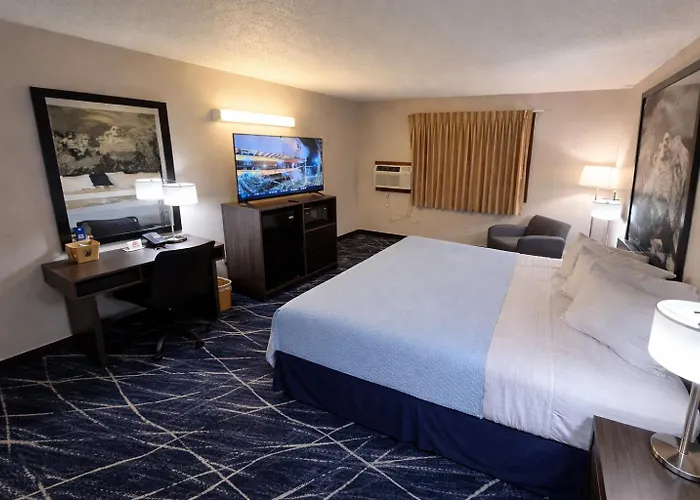 Super 8 By Wyndham Sturgis Hotel