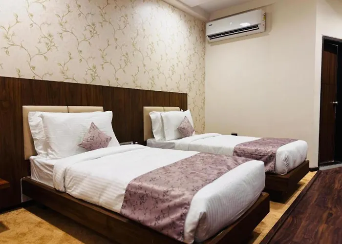 Pam Premium Hotel Vadodara
