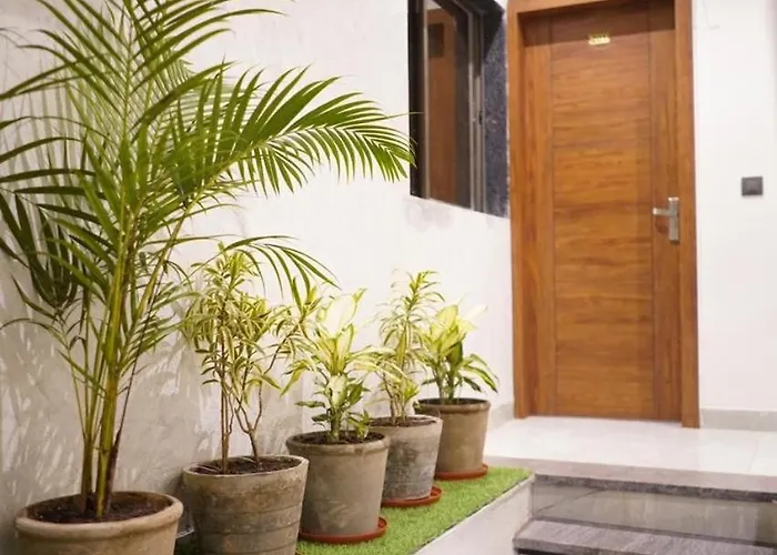 Hotel Abhilasha Inn
