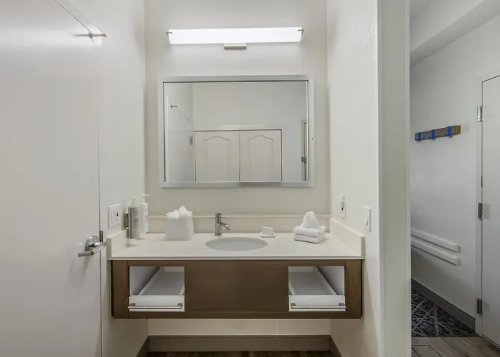 Hampton Inn Channel Islands Harbor Oxnard
