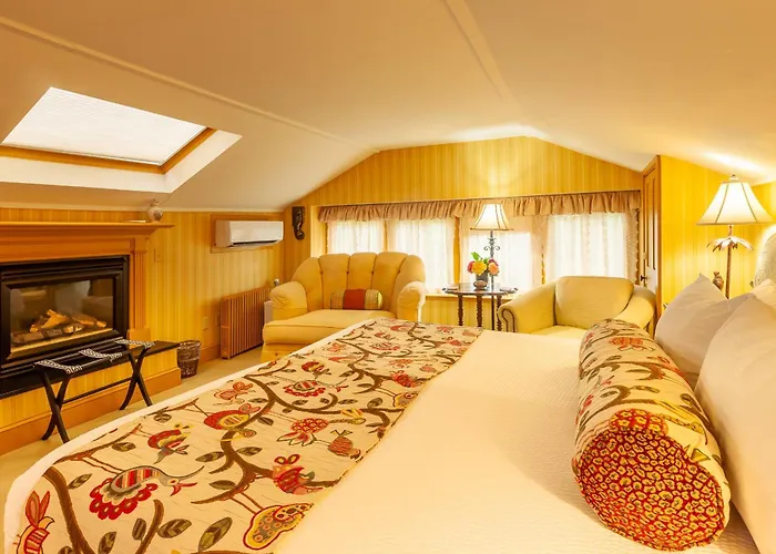 Ivy Lodge