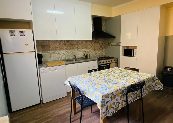 Swordfish Eco-House Peniche Vila