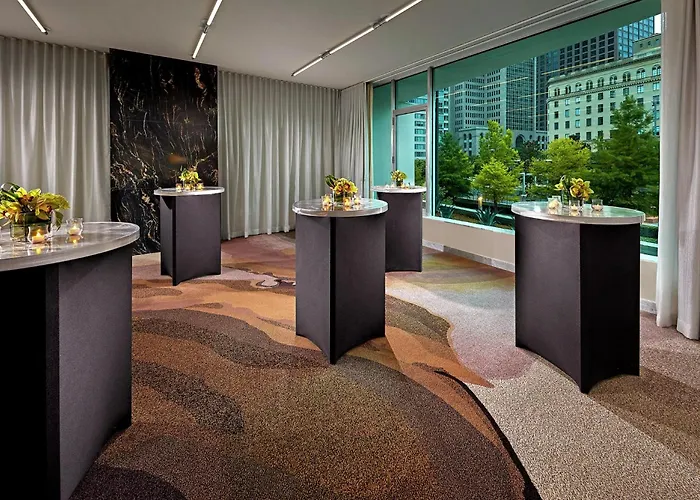 The Statler Dallas, Curio Collection By Hilton