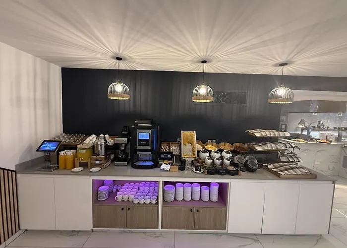 Best Western Plus Larco Hotel