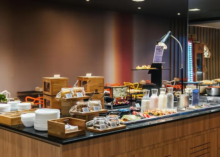 Aera São José Floripa - Hotel com café da manhã incluso e a passos do Shopping Itaguaçu Sao Jose (Santa Catarina)