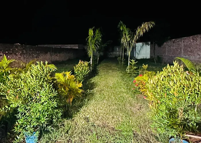 Hotel Gunj Palace