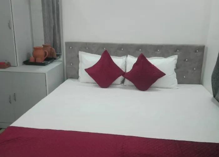 Chayaa Bithii Resort & Restaurant