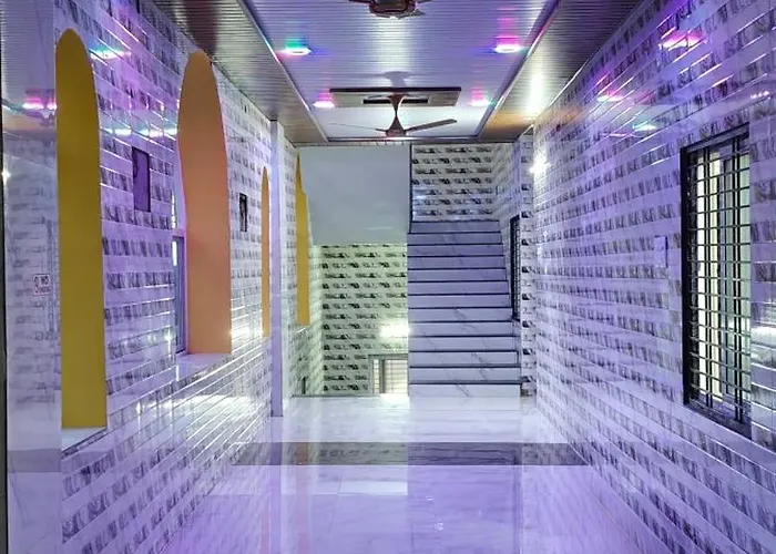 Lakshmi Divya Guest House