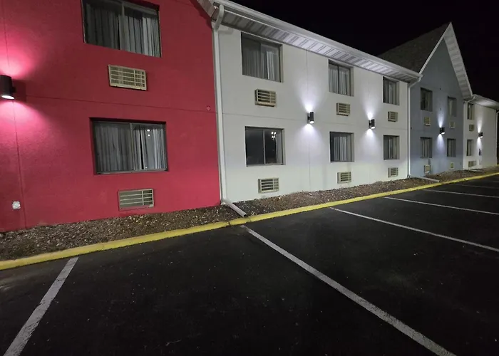 Ramada By Wyndham Effingham