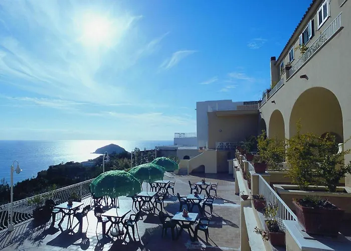 Hotel Terme Saint Raphael Barano dʼIschia