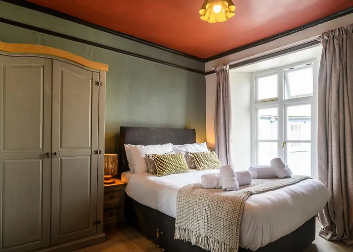 The Crown Hotel