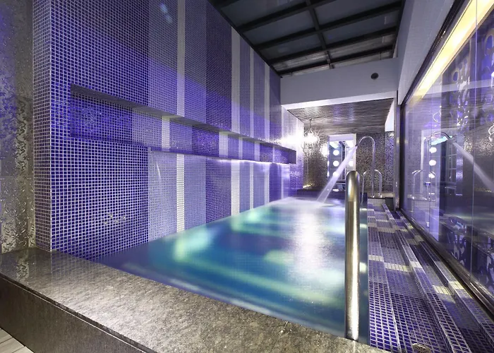 Icloud Luxury Resort & Hotel