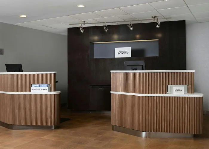 Courtyard By Marriott Albuquerque Airport