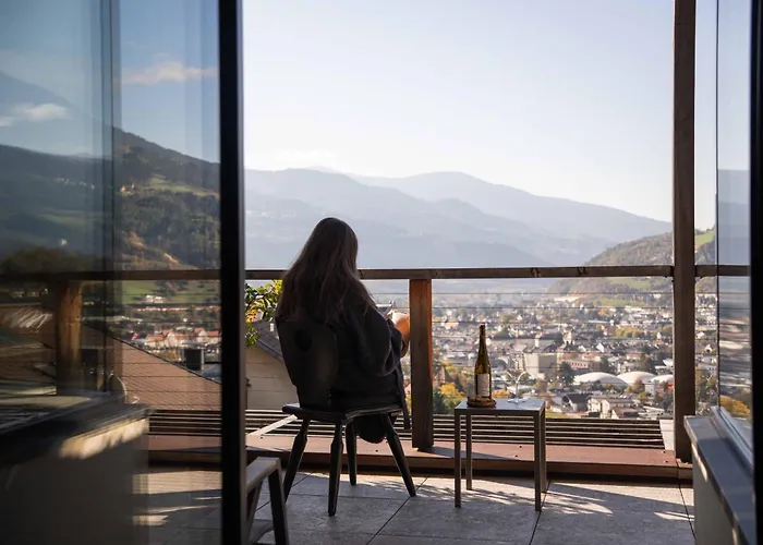 Haller Suites & Restaurant