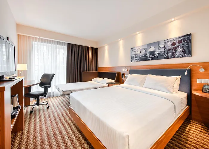 Hampton By Hilton Warsaw Airport Hotel