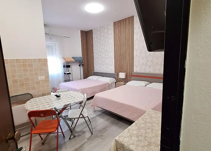 Giada Rooms