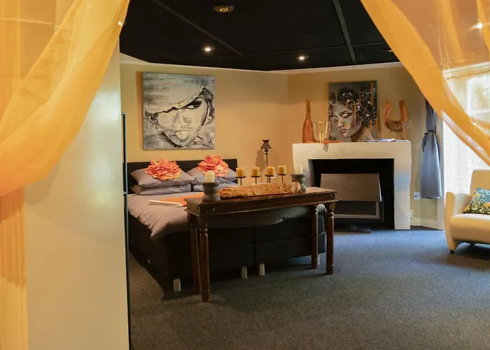 Pakhuis Bed And Breakfast Unique