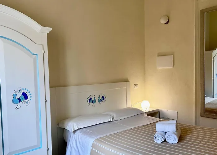 Onlyrooms IV - Sea View & Free Parking