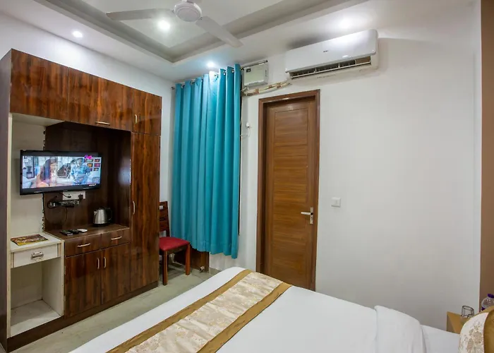 Glinzer Noida