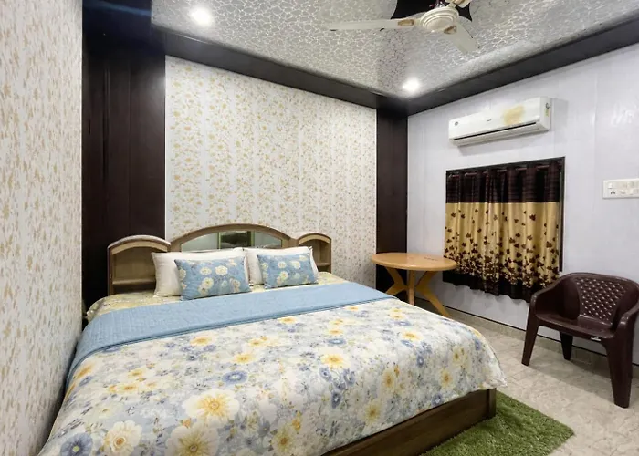 Hotel Shivayy Majestic - Bhu Sundarpur Road 3Km From Kashi Vishwanath Temple