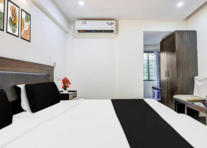 Super Oyo Townhouse Gajuwaka Centre