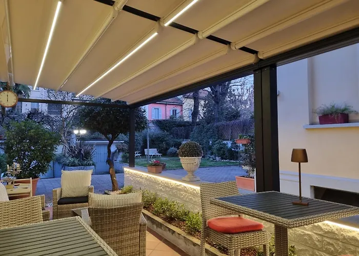 Hotel Charly Milão