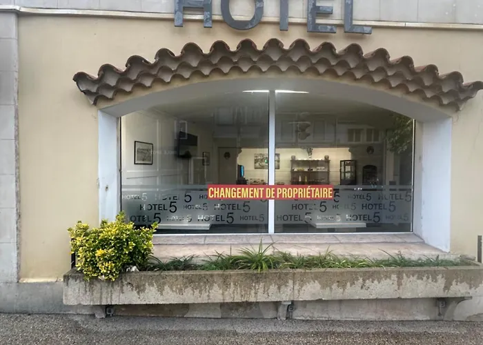 Hotel Le 5 Martigues