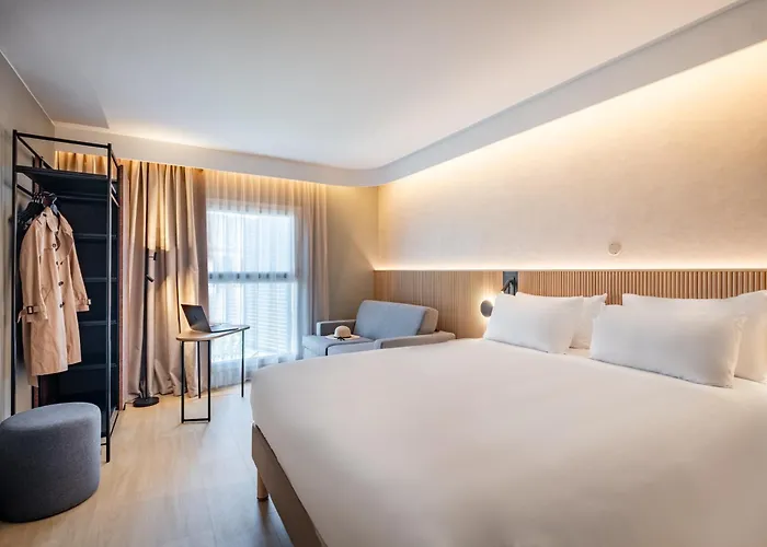 Holiday Inn Express Marseille Saint Charles, an IHG Hotel