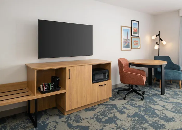 Hampton Inn & Suites Redding