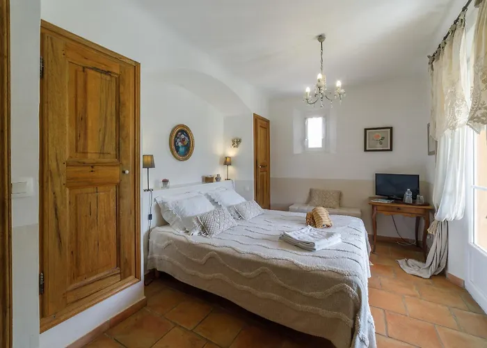Bed and Breakfast Mas de l'Olivette à Cotignac