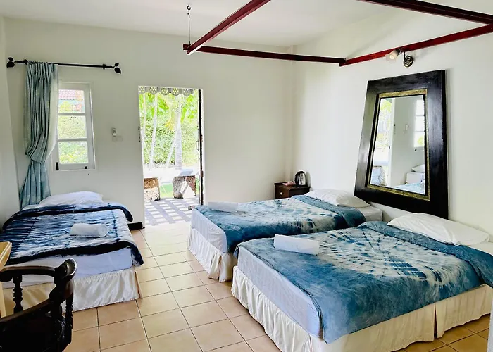 โรงแรมนาขา ชาเลท์ รีสอร์ท จังหวัดตรัง Naka Chalet Resort Trang