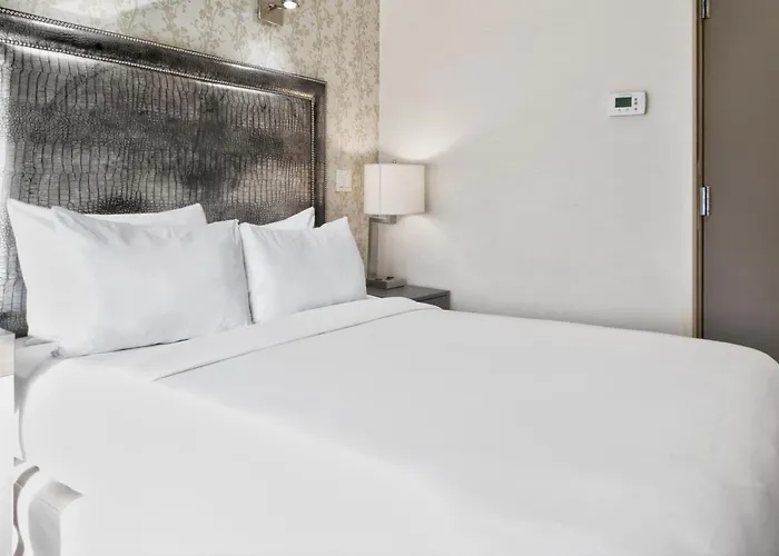 Times Square West Hotel, BW Signature Collection New York