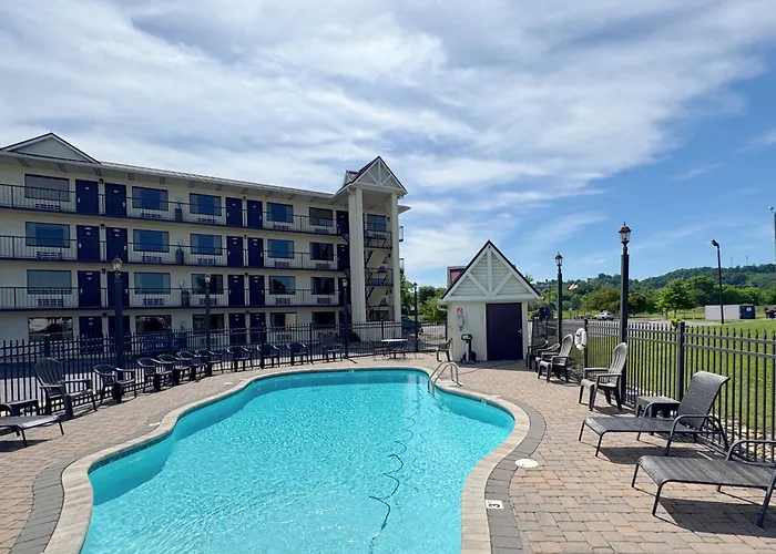 Landmark Inn On The River Sevierville