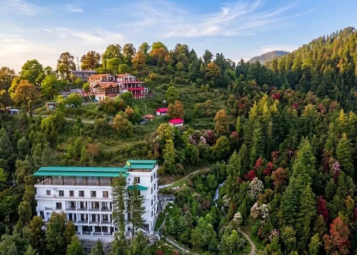 La Riqueza Dhanolti View - View Of Valleys & Mountains - Private Parking - Near To Eco Park & Surkanda Devi Temple
