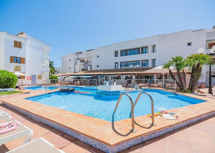 Aparthotel Flora