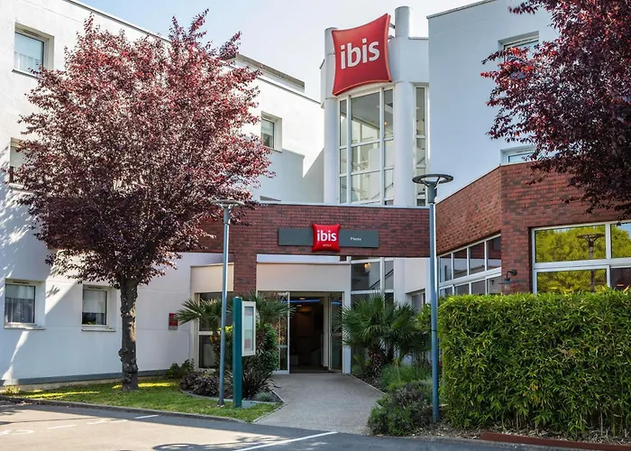 Hotel Ibis Massy