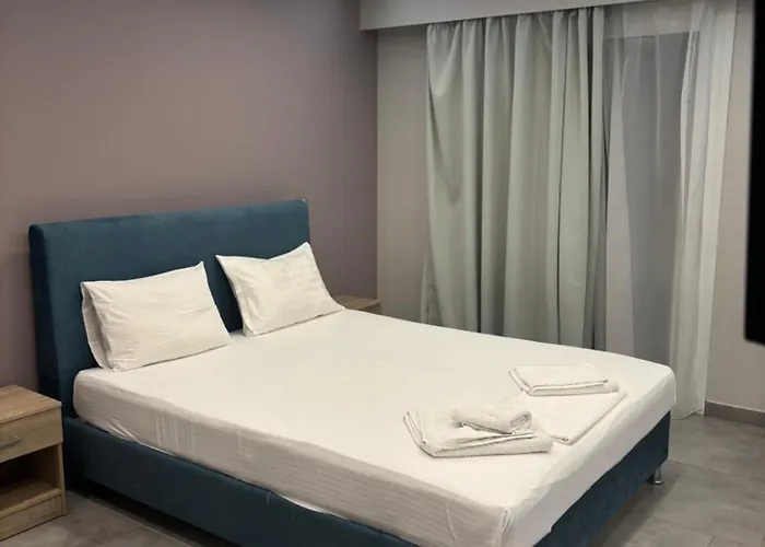 3 Island View Hotel