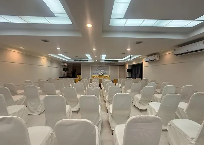 Ayothaya Riverside Hotel