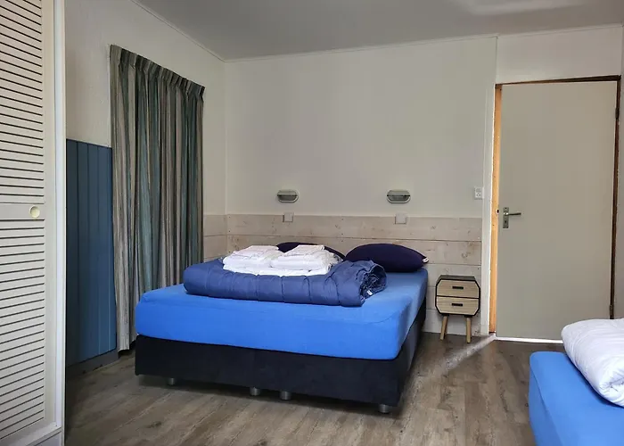 Marx Motel