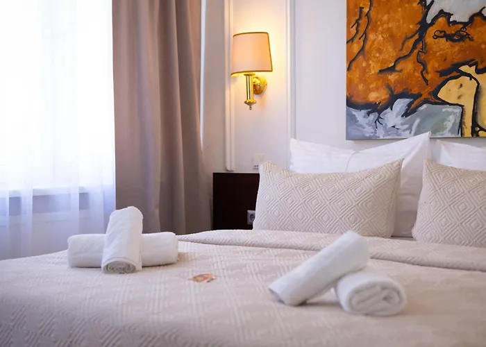 Hotel Attache L Contactless Check-In
