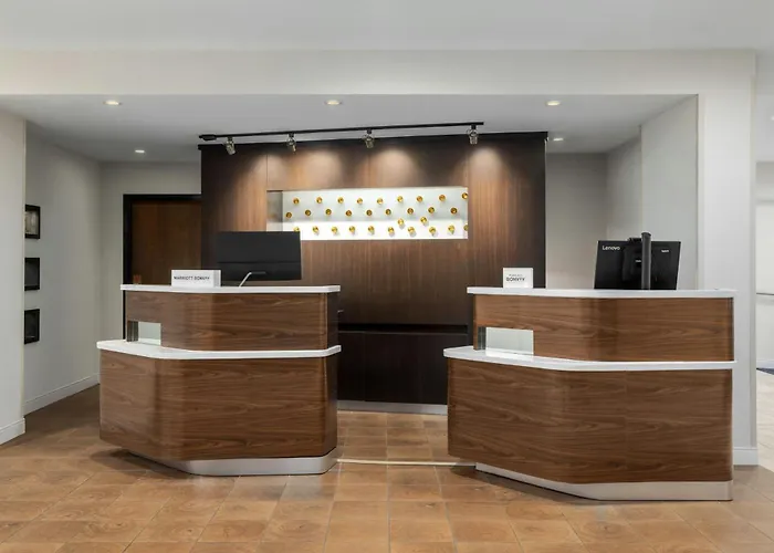 Courtyard By Marriott Dallas-Fort Worth/Bedford