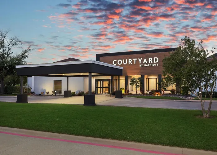 Courtyard By Marriott Dallas-Fort Worth/Bedford